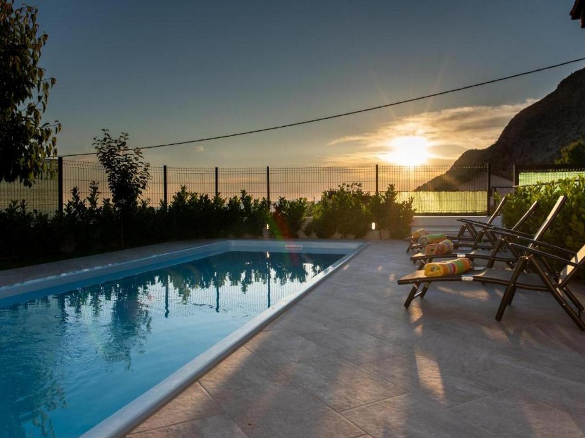Holiday Home Mons Aureus Gornje Sitno المظهر الخارجي الصورة