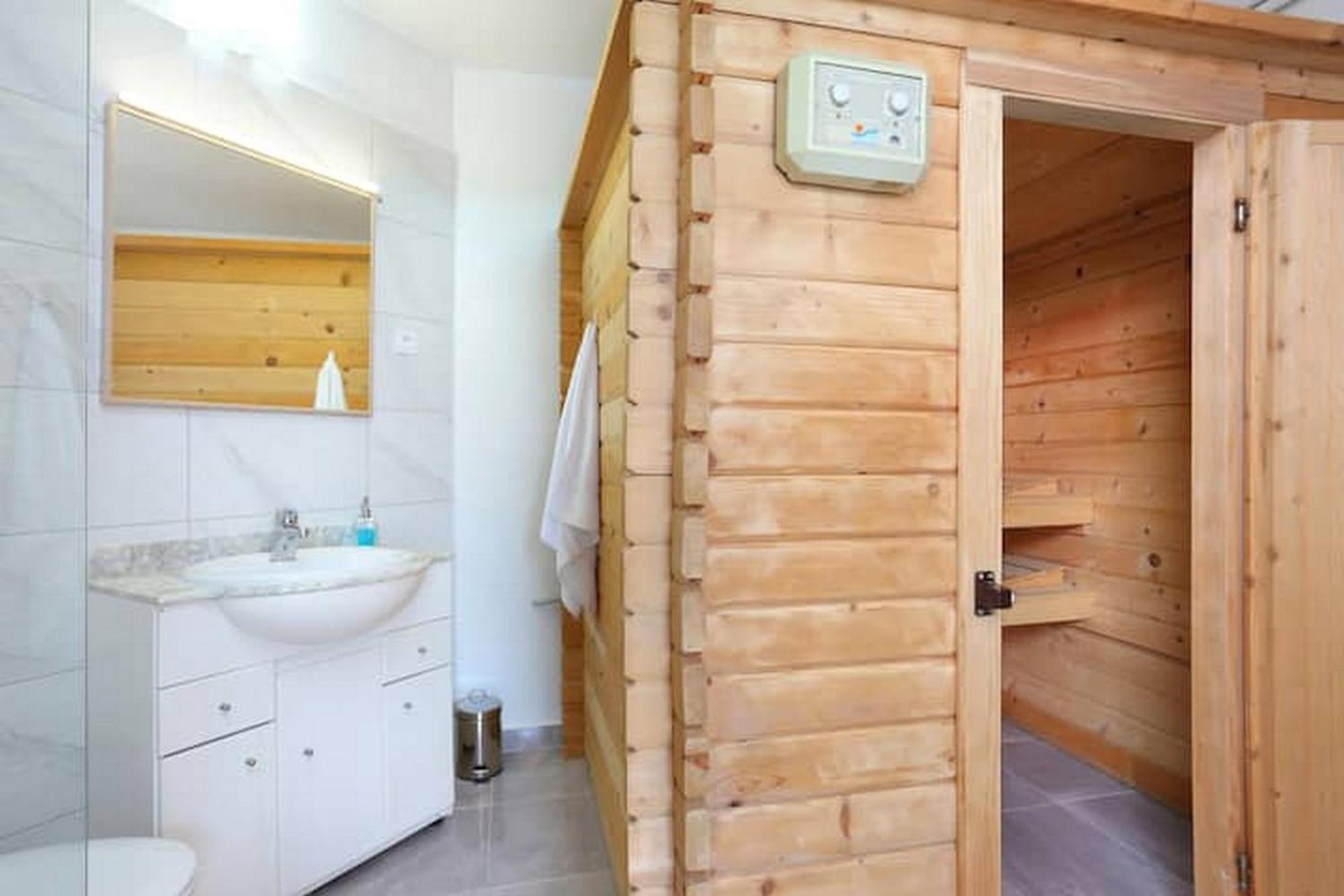 Holiday Home Mons Aureus Gornje Sitno المظهر الخارجي الصورة