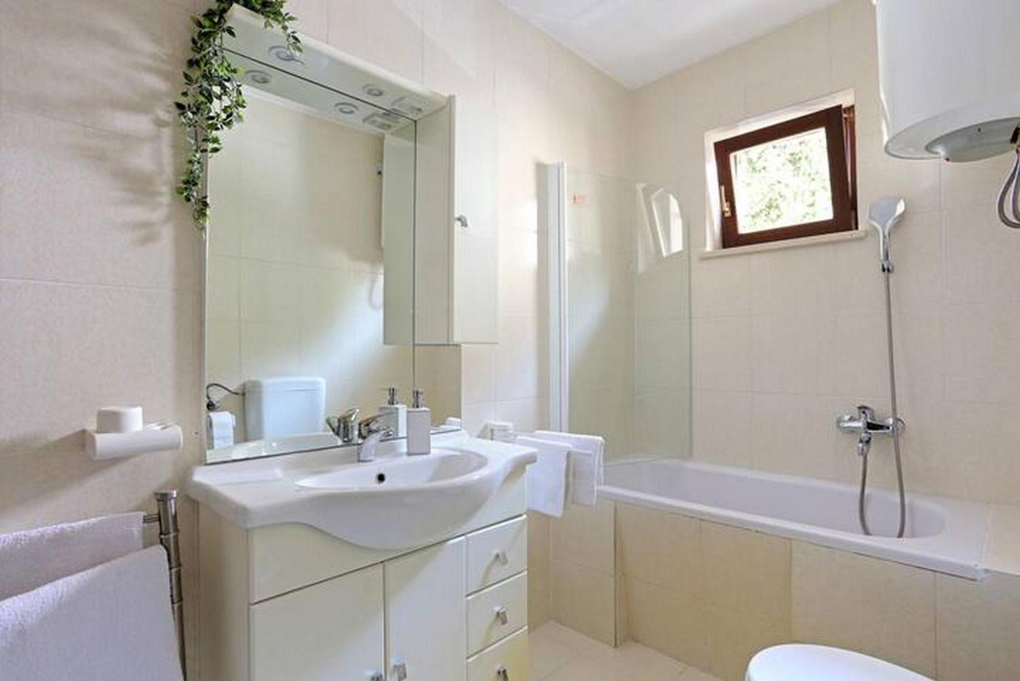 Holiday Home Mons Aureus Gornje Sitno المظهر الخارجي الصورة